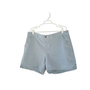 3/$15 Old Navy Blue & White Striped Seersucker Mid Rise Everyday Shorts Size 18